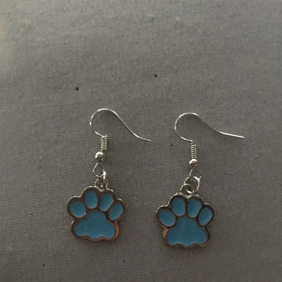 Paw Print Earrings - Picture 4 of 5